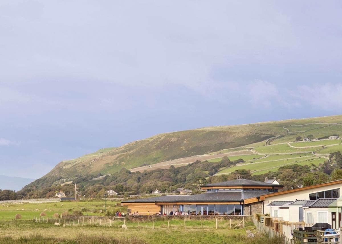 Sunbeach Holiday Park Hotel Llwyngwril Exterior photo